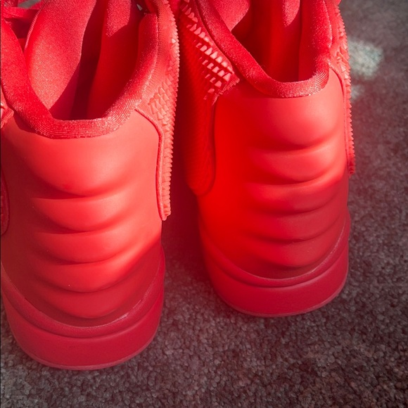 Nike Yeezy Red October Sz 9.5 No Box or Dust Bag - Picture 10 of 11